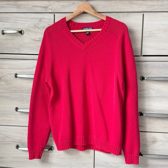 Lands' End Sweaters - Super cool Magenta Lands’ End %100 cotton knit sweater V-neck size L